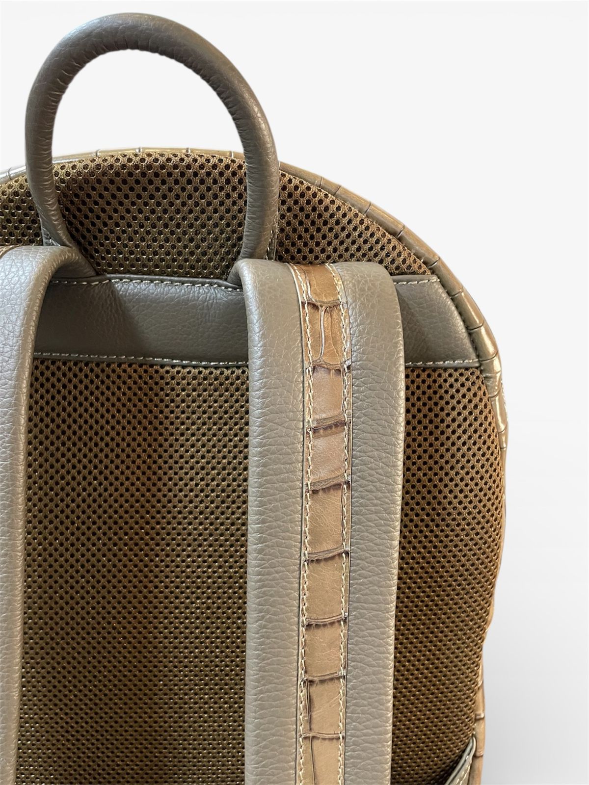 Premium Leather Backpack – Croco & Pebbled Finish